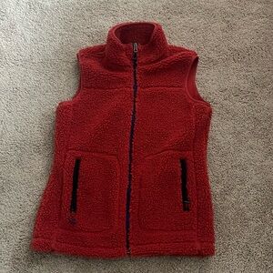 Orvis fluffy vest, red/orange